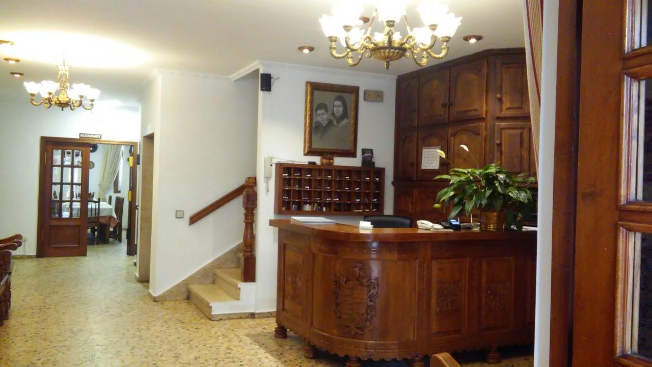 Hotel Trespalacios Panes Exterior photo